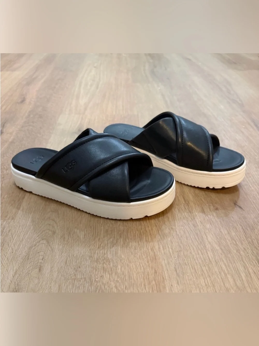 UGG Zayne Black Leather Crisscross Platform Slides with White Sole - Picture 1 of 2